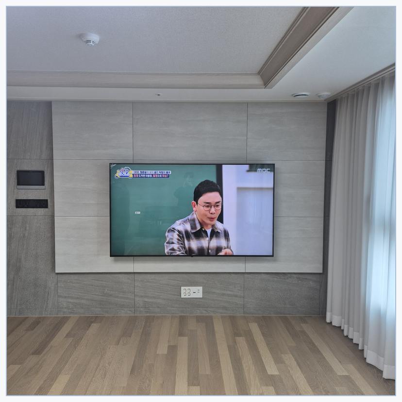 기존 가구와 화면 중심을 비교할 때 사용하는 실제 설치 참고 이미지 — 상록구 이전설치 참고